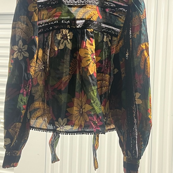 Farm Rio Colorful Patterned Top - Picture 7 of 7